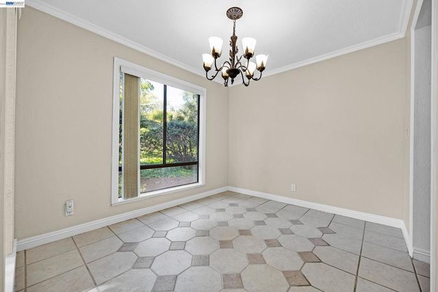310 N Civic Dr 101, Walnut Creek, CA 94596