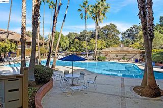 310 N Civic Dr 101, Walnut Creek, CA 94596