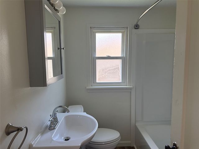 1034 WESTERN Lane, Erie, PA 16505