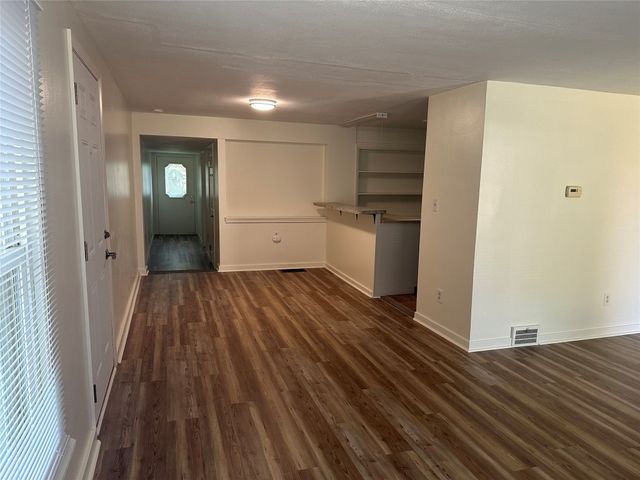 1034 WESTERN Lane, Erie, PA 16505