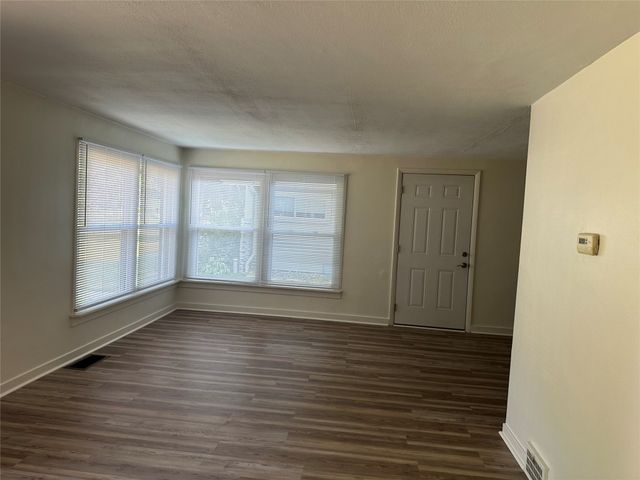 1034 WESTERN Lane, Erie, PA 16505