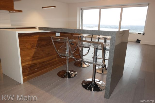 1300 E Lafayette Street E 2603, Detroit, MI 48207