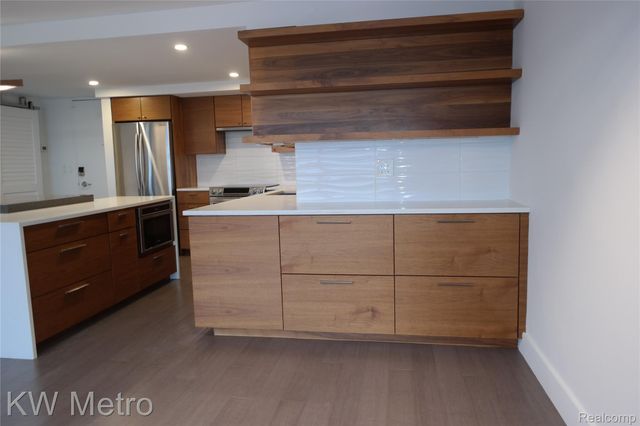 1300 E Lafayette Street E 2603, Detroit, MI 48207