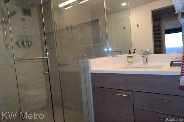 1300 E Lafayette Street E 2603, Detroit, MI 48207