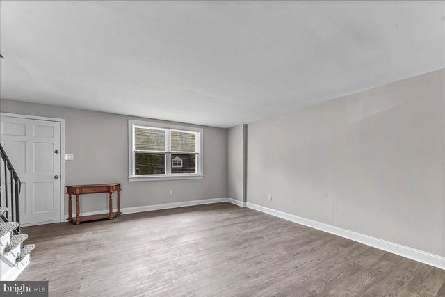 1423 RAINER RD, Brookhaven, PA 19015