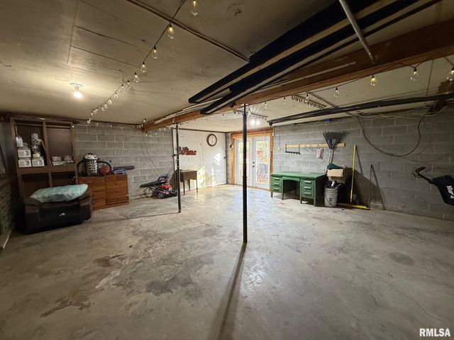 606 W KENNEDY Drive, Desoto, IL 62966