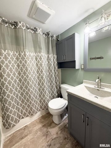 606 W KENNEDY Drive, Desoto, IL 62966