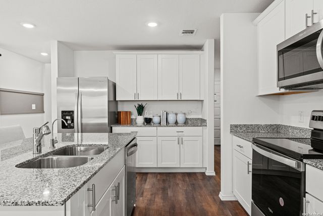 3012 Trumpet Vine, New Braunfels, TX 78130