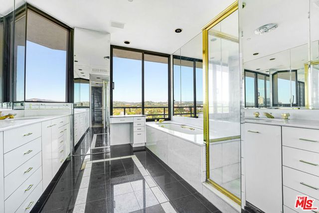 10601 Wilshire Boulevard 1601, Los Angeles, CA 90024