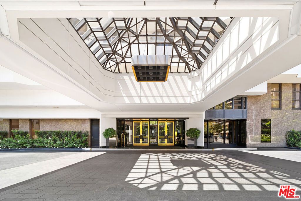 10601 Wilshire Boulevard 1601, Los Angeles, CA 90024 — photo 2
