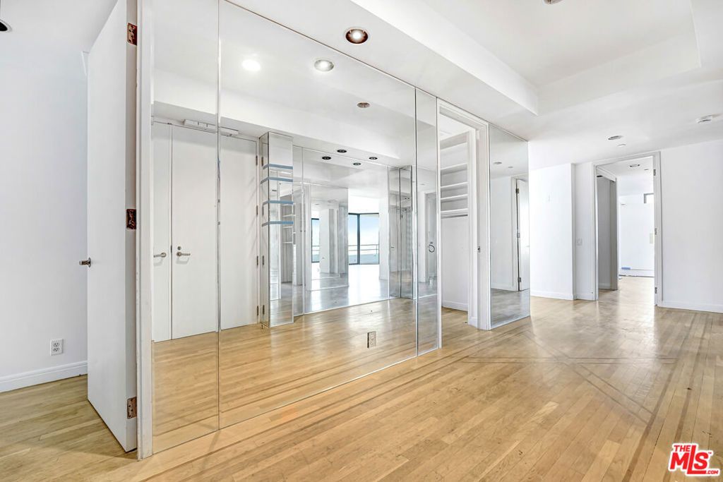 10601 Wilshire Boulevard 1601, Los Angeles, CA 90024 — photo 4