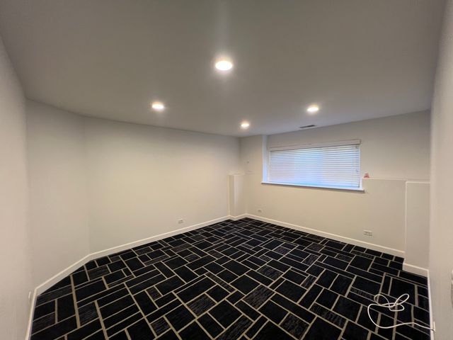 2106 W Concord Lane 2106, Addison, IL 60101