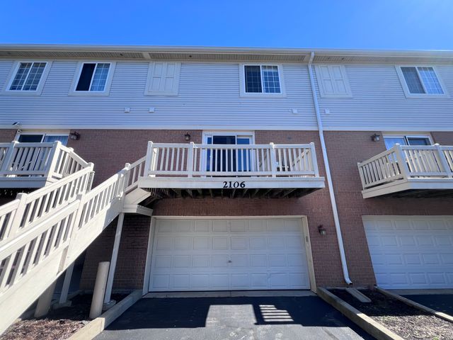 2106 W Concord Lane 2106, Addison, IL 60101