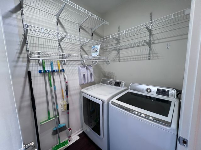 2106 W Concord Lane 2106, Addison, IL 60101