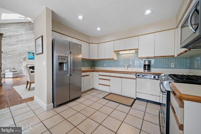 1036 MONTAUK DR, Forked River, NJ 08731