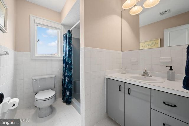 1036 MONTAUK DR, Forked River, NJ 08731