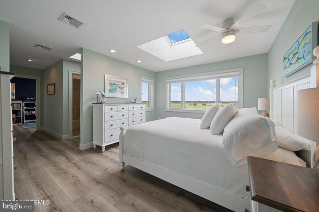 1036 MONTAUK DR, Forked River, NJ 08731