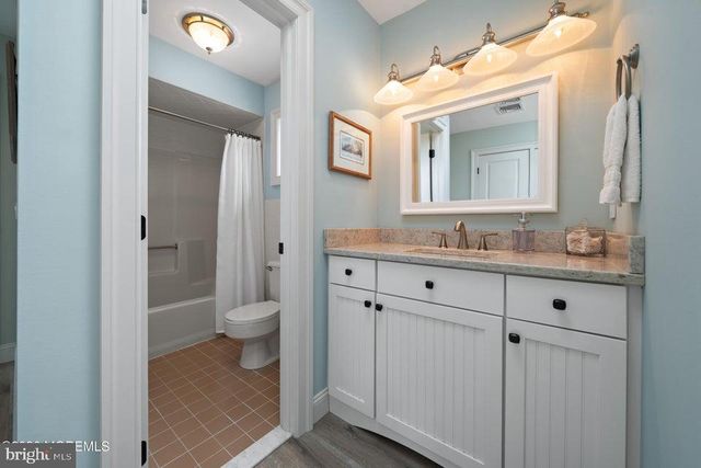 1036 MONTAUK DR, Forked River, NJ 08731