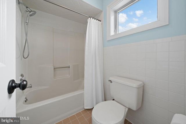 1036 MONTAUK DR, Forked River, NJ 08731