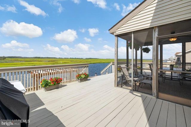 1036 MONTAUK DR, Forked River, NJ 08731