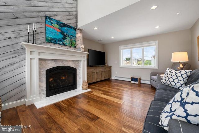 1036 MONTAUK DR, Forked River, NJ 08731