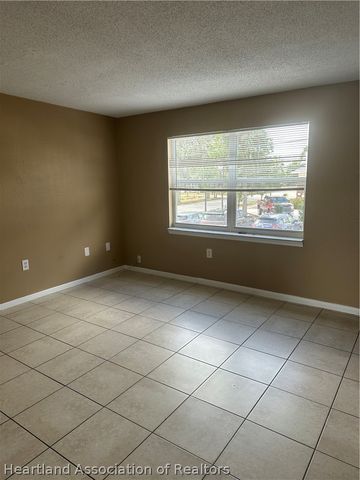 249 S Commerce Avenue 207, Sebring, FL 33870
