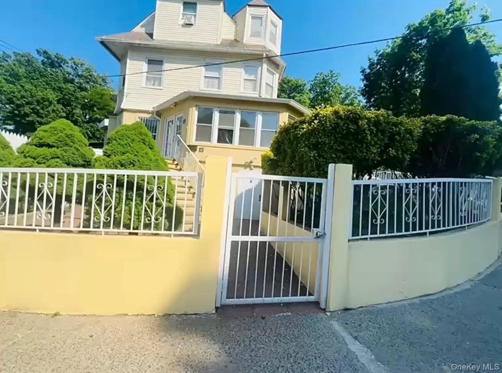 11 - 15 Landscape Ave Avenue, Yonkers, NY 10705 — exterior