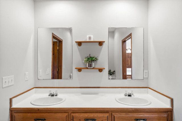 7306 Forty Acre ROAD, Franksville, WI 53126