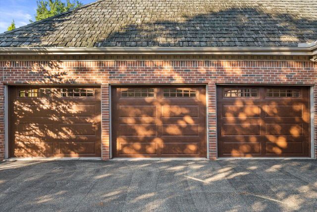 7306 Forty Acre ROAD, Franksville, WI 53126