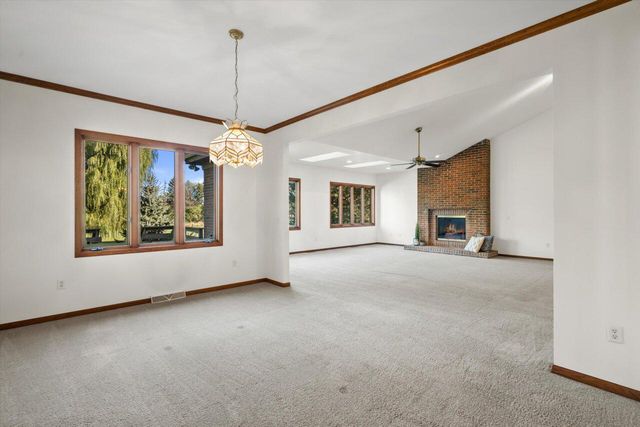 7306 Forty Acre ROAD, Franksville, WI 53126