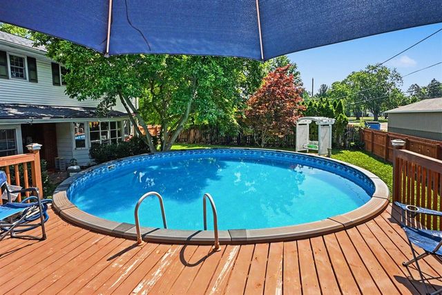 1772 Hacienda Drive, Stevensville, MI 49127