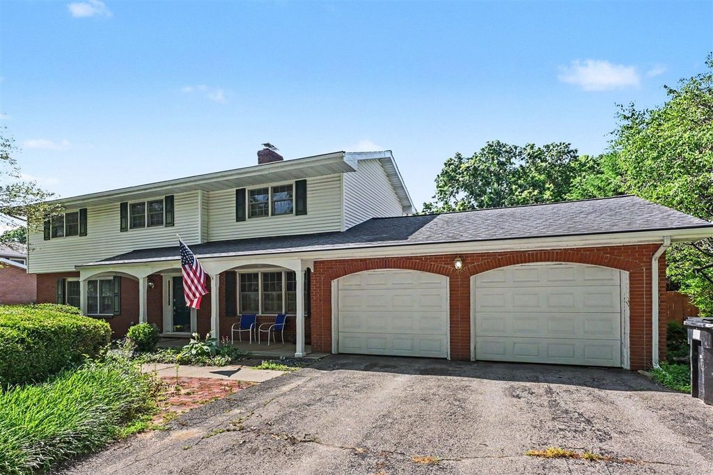 1772 Hacienda Drive, Stevensville, MI 49127
