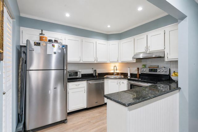 116 Lake Pine Circle A-2, Greenacres, FL 33463