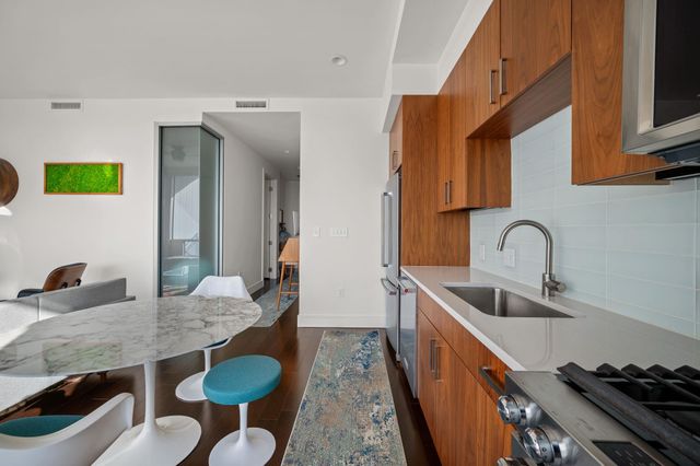 222 West Ave 1908, Austin, TX 78701