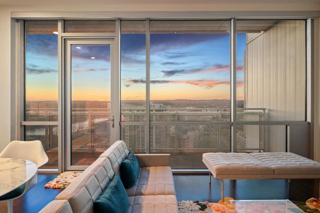 222 West Ave 1908, Austin, TX 78701