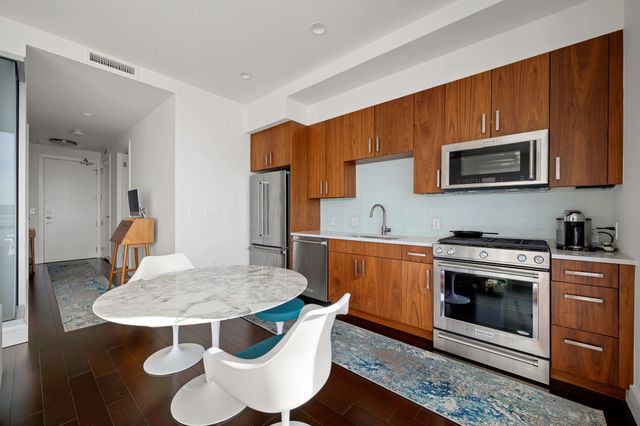 222 West Ave 1908, Austin, TX 78701