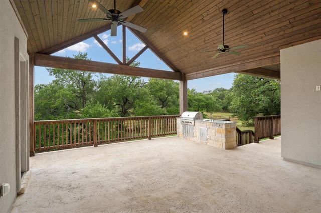 302 Highland Spring LN, Georgetown, TX 78633
