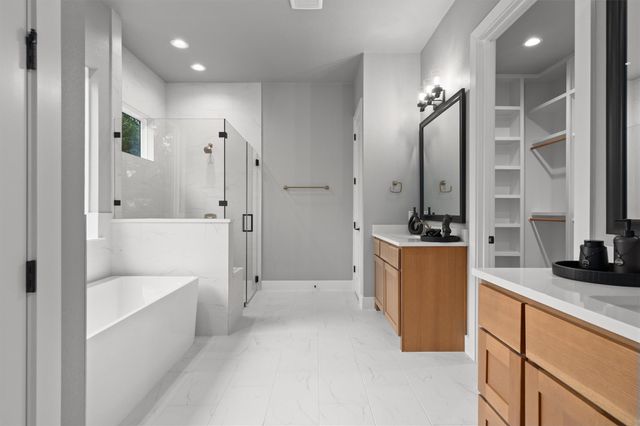 302 Highland Spring LN, Georgetown, TX 78633