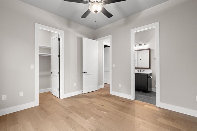302 Highland Spring LN, Georgetown, TX 78633