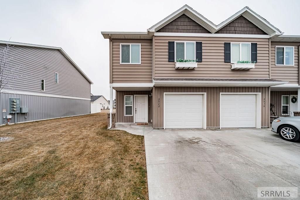 Image 4 of property listing at 2842 Murwood Street, Idaho Falls, ID 83402