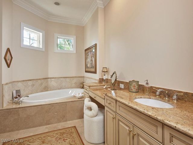 165 Broad AVE S, Naples, FL 34102