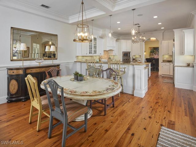 165 Broad AVE S, Naples, FL 34102