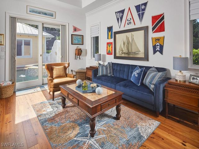 165 Broad AVE S, Naples, FL 34102