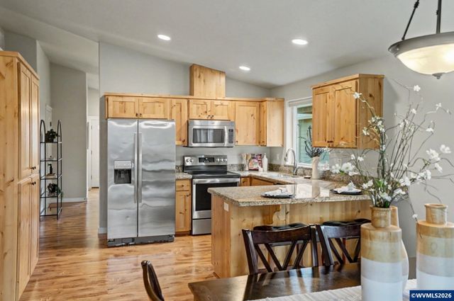 3438 Edward Dr SE, Salem, OR 97302