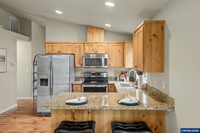 3438 Edward Dr SE, Salem, OR 97302