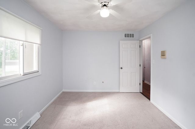 412 Woodland West Drive, Greenfield, IN 46140