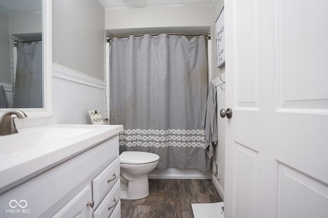 412 Woodland West Drive, Greenfield, IN 46140