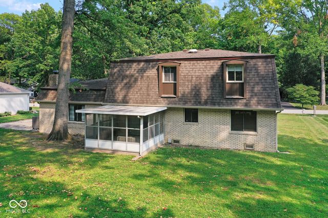 412 Woodland West Drive, Greenfield, IN 46140