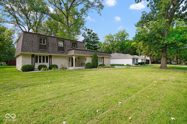 412 Woodland West Drive, Greenfield, IN 46140