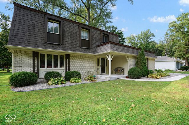 412 Woodland West Drive, Greenfield, IN 46140